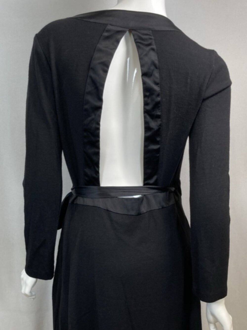 Diane Von Furstenberg Wrap Open Back Dress Black Size 12 - Picture 4 of 12